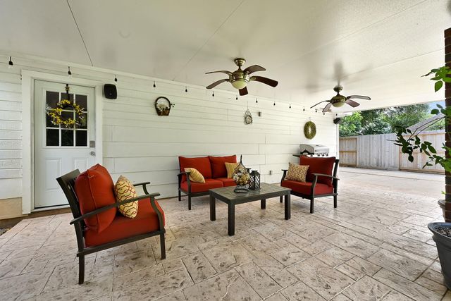 6102 Walkers Park Drive, Sugar Land, TX 77479