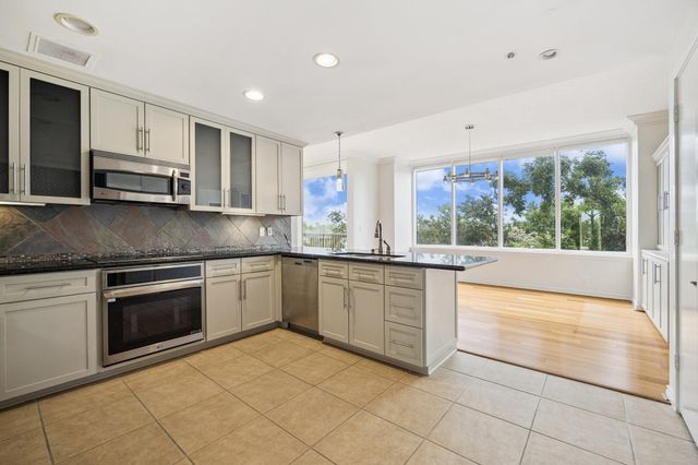 121 N Post Oak 501, Houston, TX 77024