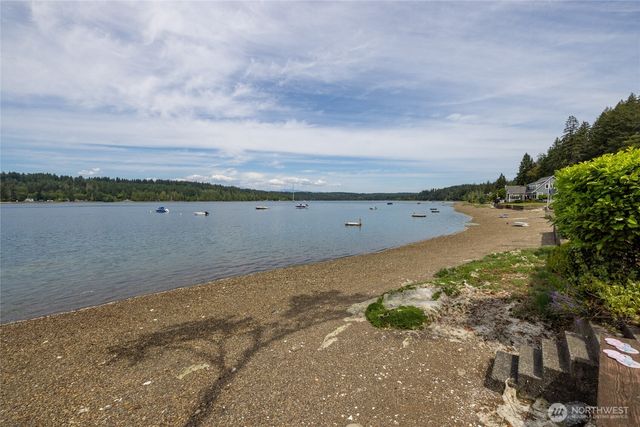 3740 E State Route 302, Belfair, WA 98528