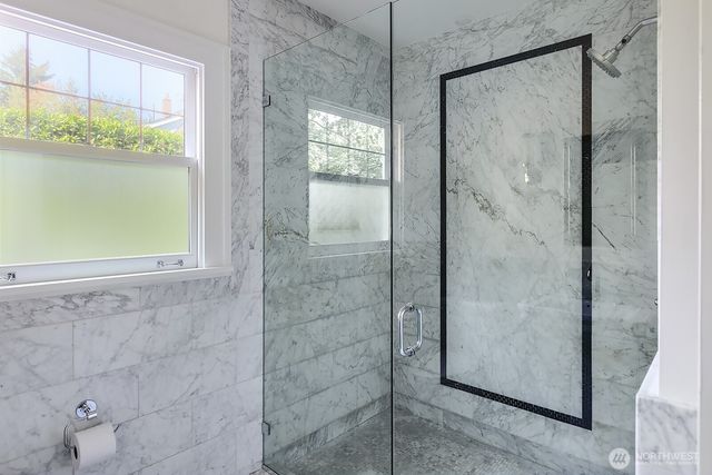 719 35th Avenue, Seattle, WA 98122