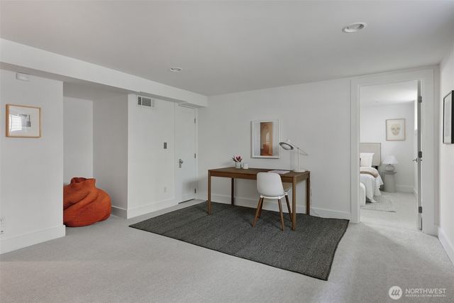 719 35th Avenue, Seattle, WA 98122