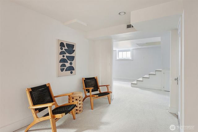 719 35th Avenue, Seattle, WA 98122