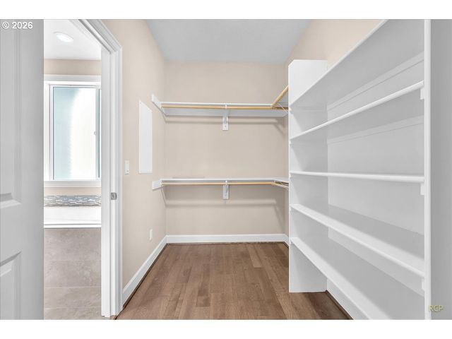 10851 Nw CLAIRE Ct, Portland, OR 97229