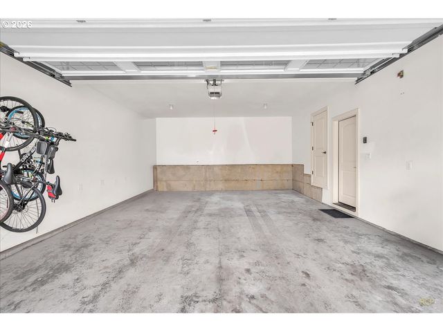 10851 Nw CLAIRE Ct, Portland, OR 97229