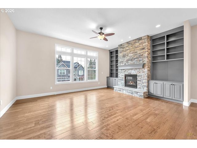 10851 Nw CLAIRE Ct, Portland, OR 97229