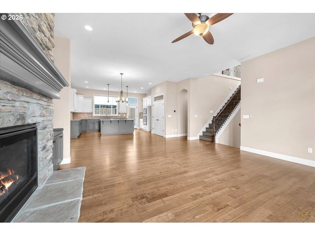 10851 Nw CLAIRE Ct, Portland, OR 97229
