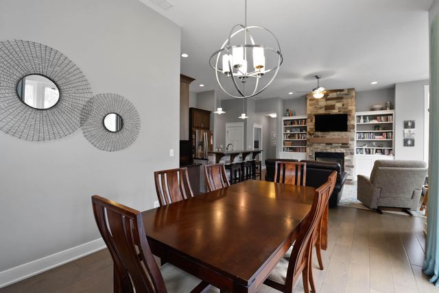 3911 Crown Drive, Valparaiso, IN 46383