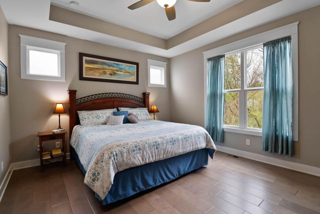 3911 Crown Drive, Valparaiso, IN 46383