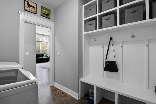 3911 Crown Drive, Valparaiso, IN 46383