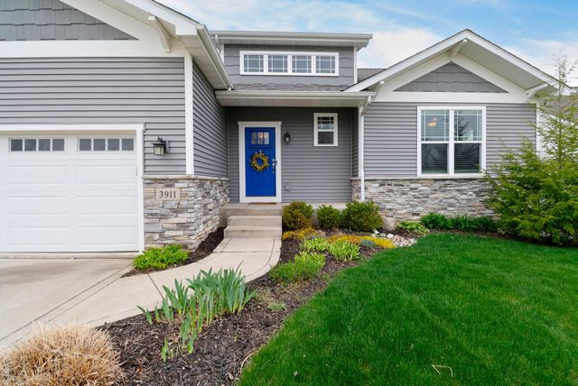 3911 Crown Drive, Valparaiso, IN 46383