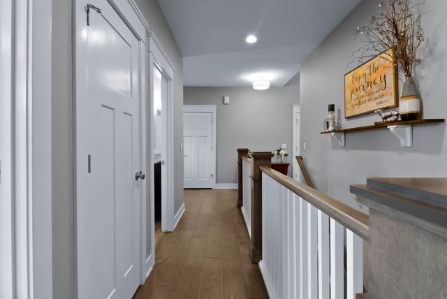 3911 Crown Drive, Valparaiso, IN 46383