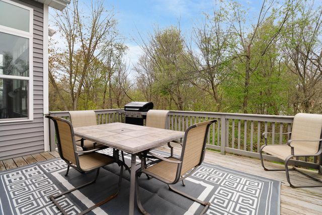 3911 Crown Drive, Valparaiso, IN 46383