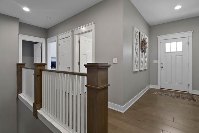 3911 Crown Drive, Valparaiso, IN 46383