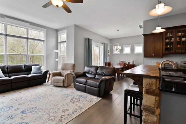 3911 Crown Drive, Valparaiso, IN 46383