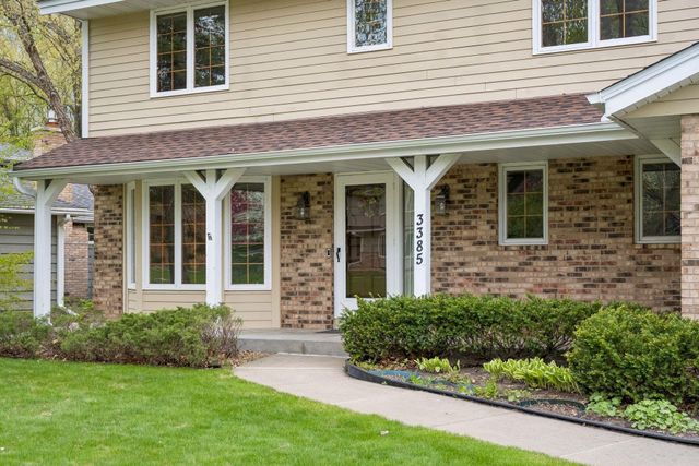 3385 Rosewood Lane N, Plymouth, MN 55441