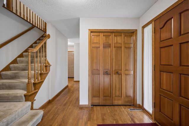 3385 Rosewood Lane N, Plymouth, MN 55441
