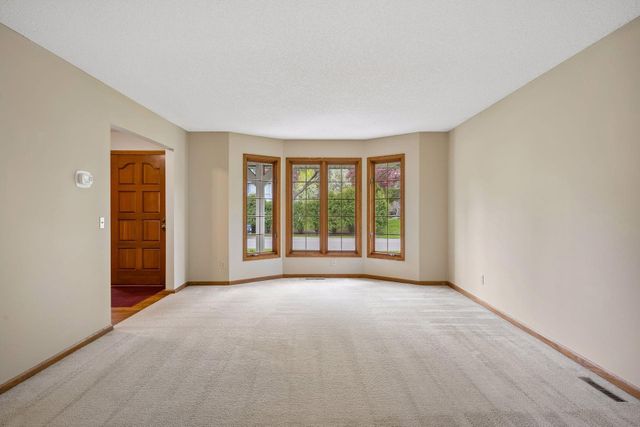 3385 Rosewood Lane N, Plymouth, MN 55441