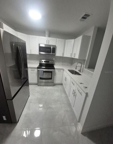 7128 OAKWOOD DR 2, New Port Richey, FL 34652