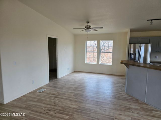 15785 N Twin Lakes Drive, Tucson, AZ 85739