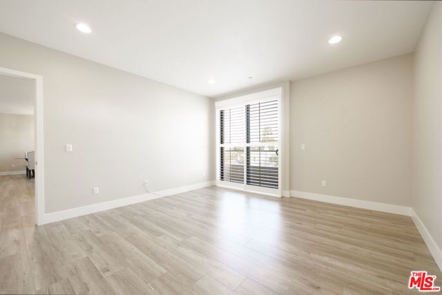 871 Crenshaw Boulevard 406, Los Angeles, CA 90005