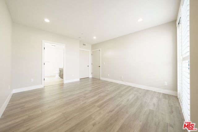 871 Crenshaw Boulevard 406, Los Angeles, CA 90005