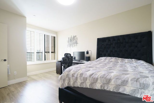 871 Crenshaw Boulevard 406, Los Angeles, CA 90005