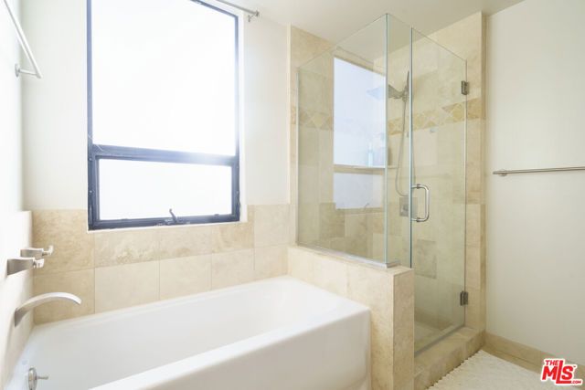 871 Crenshaw Boulevard 406, Los Angeles, CA 90005