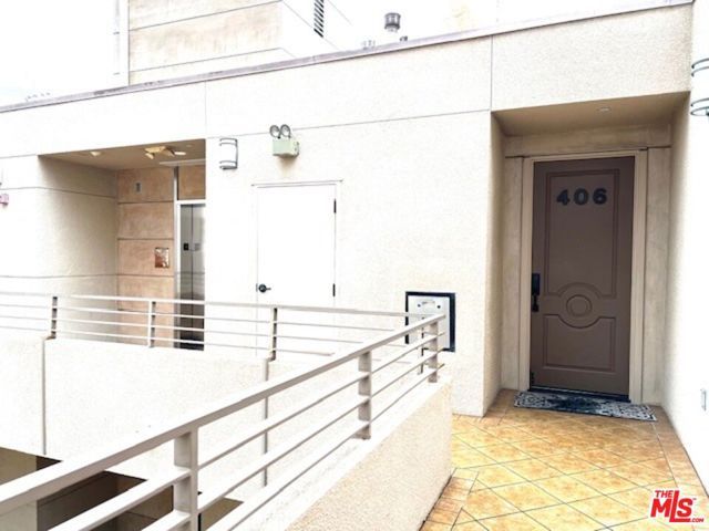 871 Crenshaw Boulevard 406, Los Angeles, CA 90005