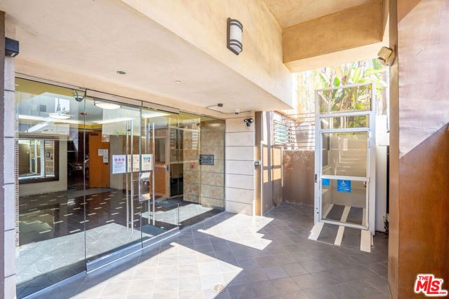 871 Crenshaw Boulevard 406, Los Angeles, CA 90005