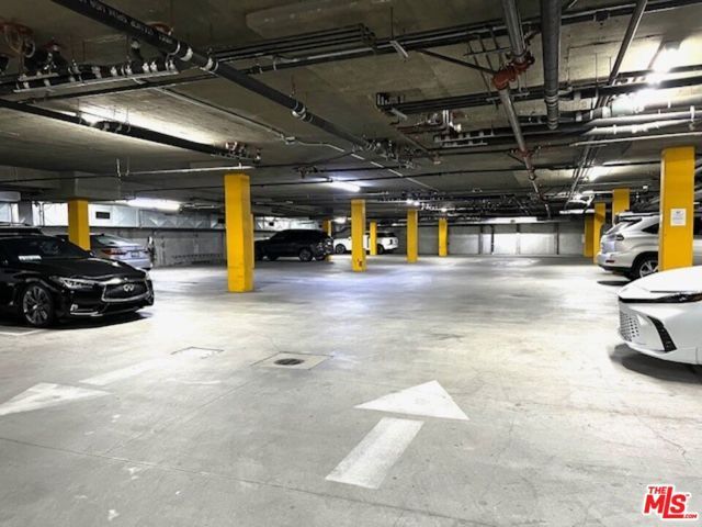 871 Crenshaw Boulevard 406, Los Angeles, CA 90005