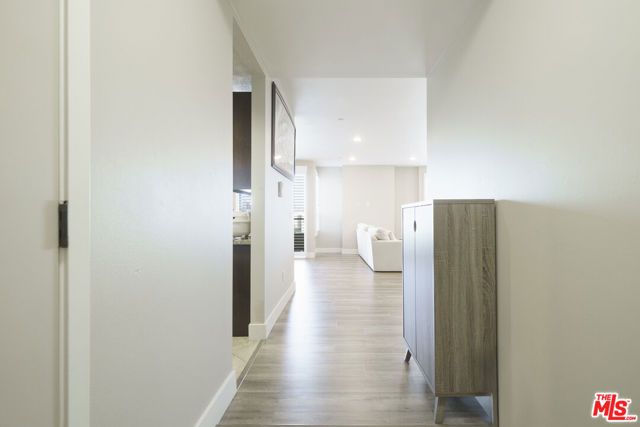 871 Crenshaw Boulevard 406, Los Angeles, CA 90005