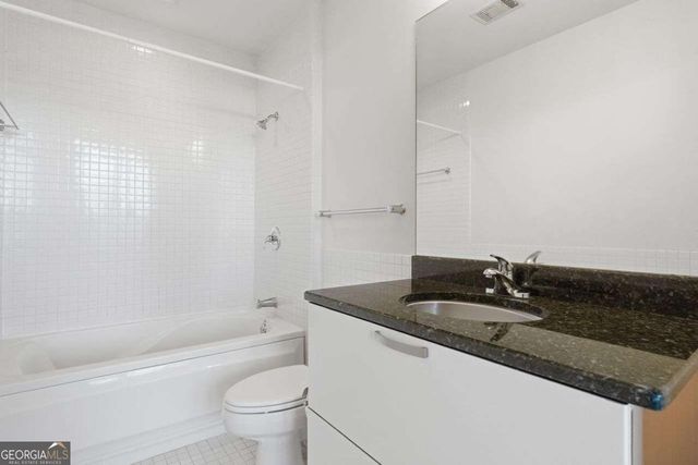 245 N HIGHLAND Avenue NE 402, Atlanta, GA 30307