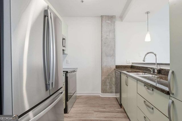 245 N HIGHLAND Avenue NE 402, Atlanta, GA 30307