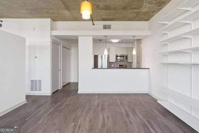 245 N HIGHLAND Avenue NE 402, Atlanta, GA 30307