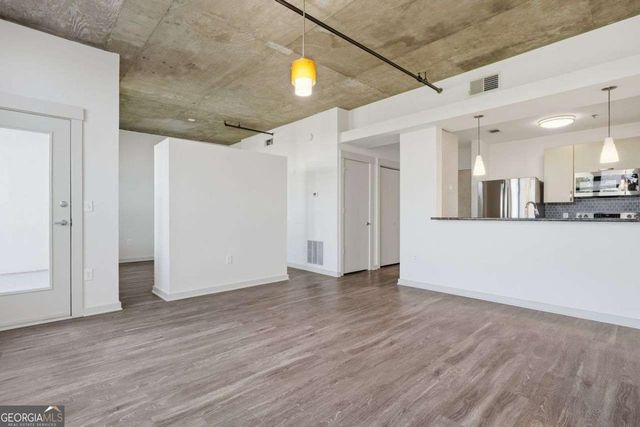 245 N HIGHLAND Avenue NE 402, Atlanta, GA 30307