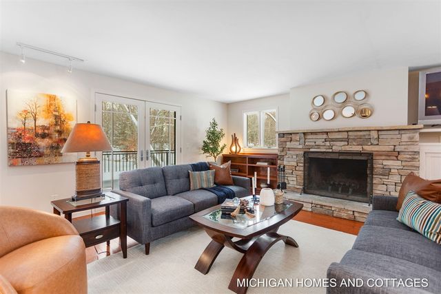 3887 65th Street, Holland, MI 49423