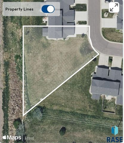 2500 E Meadowside Pl Place, Sioux Falls, SD 57108