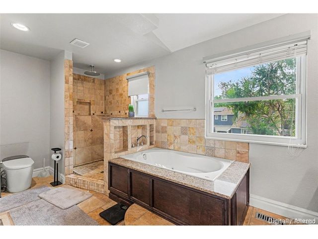 1488 S Ventura St, Aurora, CO 80017