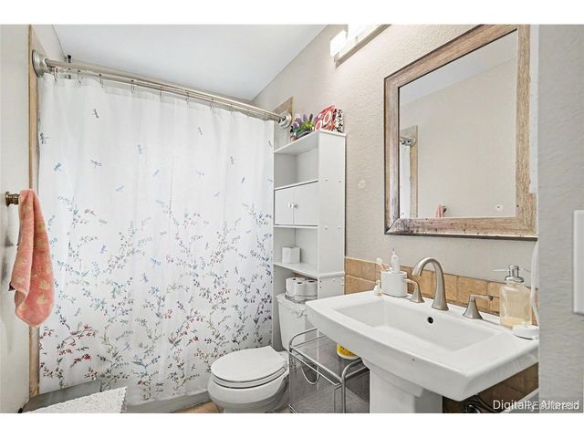 1488 S Ventura St, Aurora, CO 80017