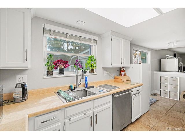 1488 S Ventura St, Aurora, CO 80017