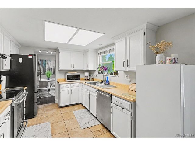 1488 S Ventura St, Aurora, CO 80017