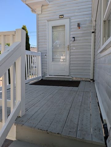 14 Wadsworth Ave 2, Waltham, MA 02453