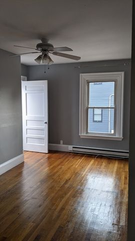 14 Wadsworth Ave 2, Waltham, MA 02453