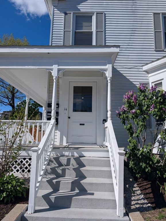 14 Wadsworth Ave 2, Waltham, MA 02453