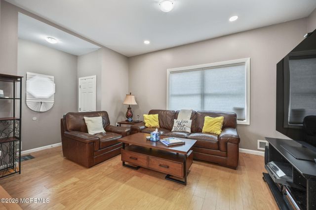 27 Mason Drive, Hazlet, NJ 07730