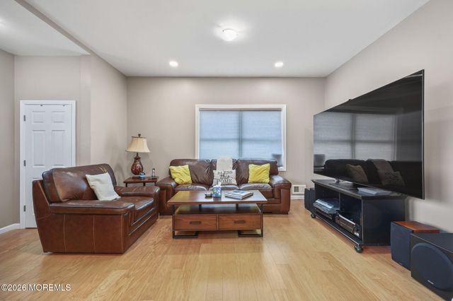 27 Mason Drive, Hazlet, NJ 07730