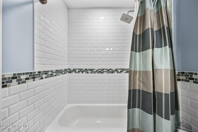 27 Mason Drive, Hazlet, NJ 07730