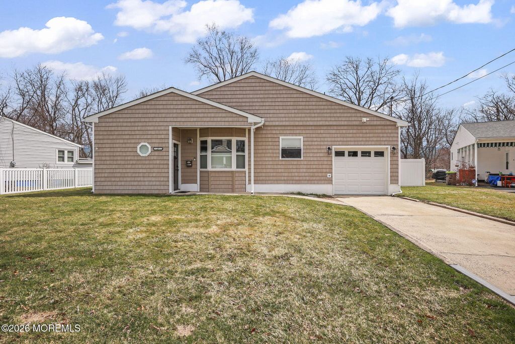 27 Mason Drive, Hazlet, NJ 07730