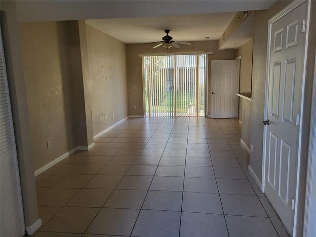 1957 Freeport Lane 1957, Riviera Beach, FL 33404