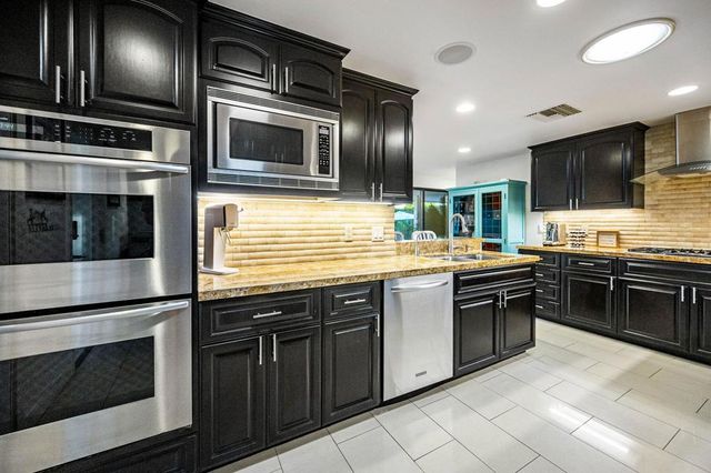 73484 Goldflower Street, Palm Desert, CA 92260